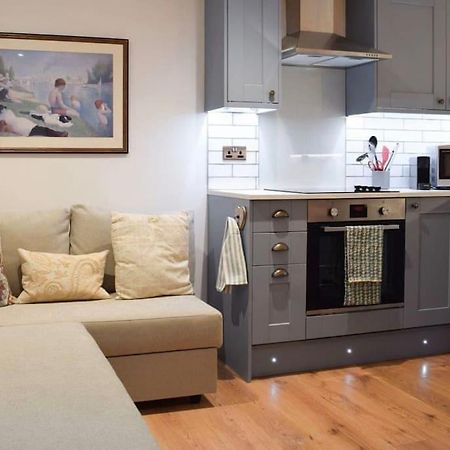 The Snug Entire Home Sleeps 2, Stratford Upon Avon Shottery Kültér fotó