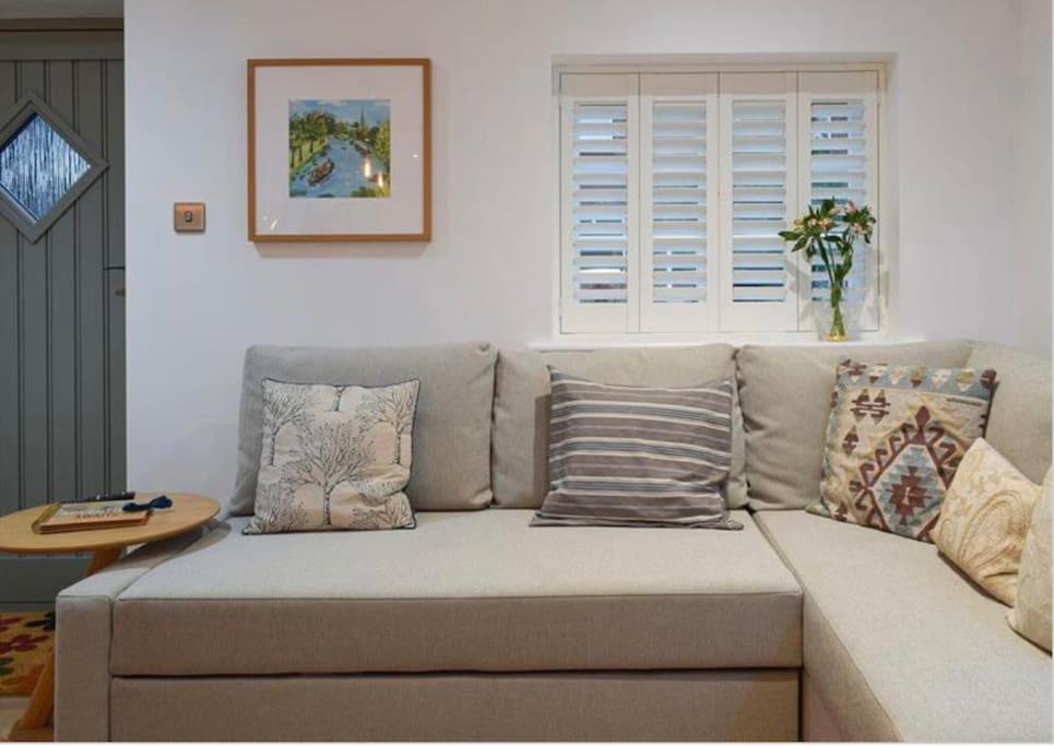 The Snug Entire Home Sleeps 2, Stratford Upon Avon Shottery Kültér fotó