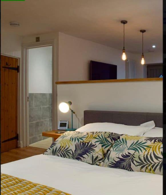 The Snug Entire Home Sleeps 2, Stratford Upon Avon Shottery Kültér fotó